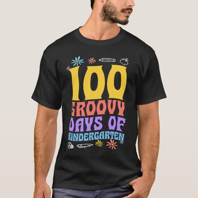 100 Groovy Days Of Kindergarten School 60s 70s Sty T-Shirt (Front)