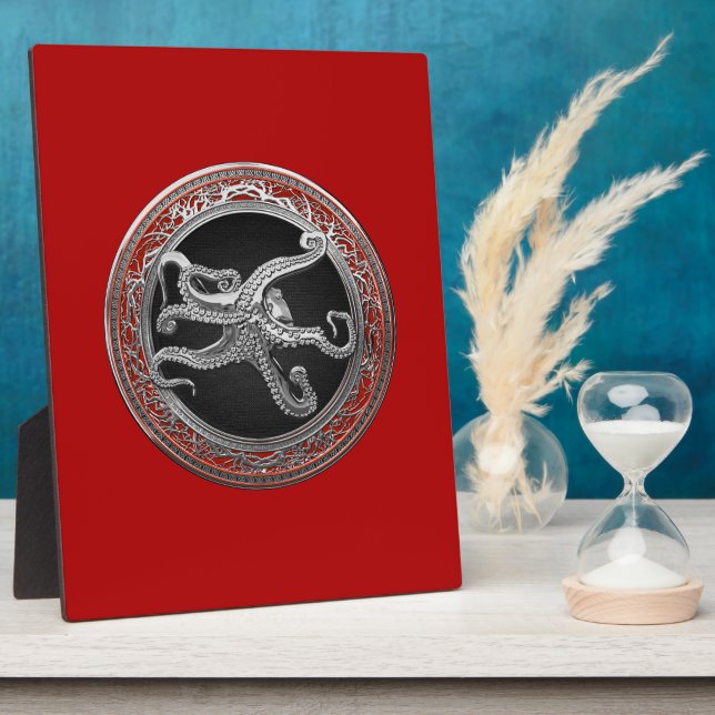 [100] Sacred Silver Octopus in Defensive Posture Plaque (Side)