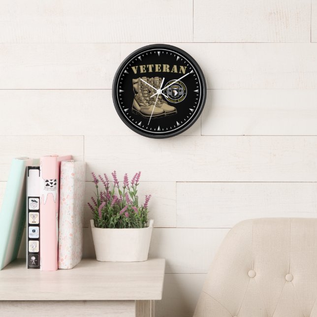 101st Airborne Division  Veteran  Clock (Reading Room)