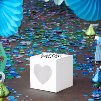 10 Heart Favour Boxes 25% OFF Bulk Buy Discount