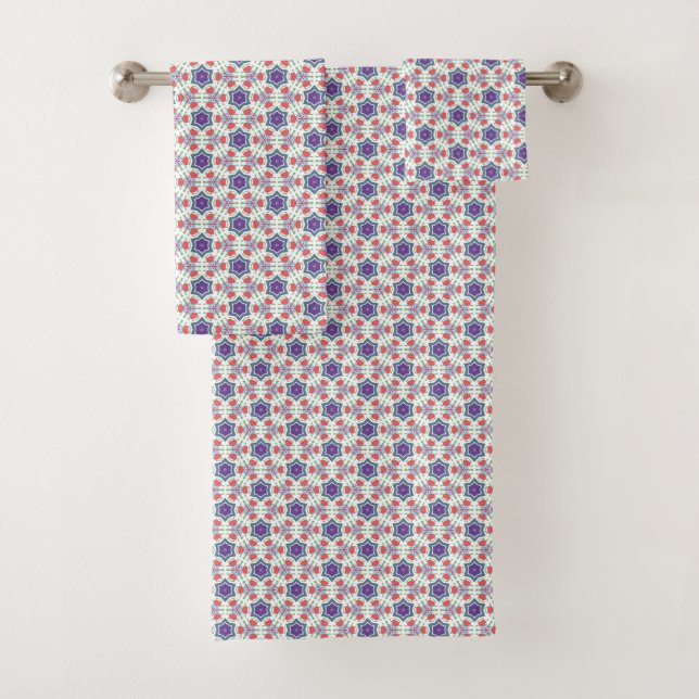 134: 1 of 3 Decorative Abstract pattern Bath Towel Set (Insitu)