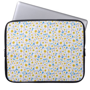 15-inch Laptop Sleeve: Ditzy White Daisies on Blue Sleeve
