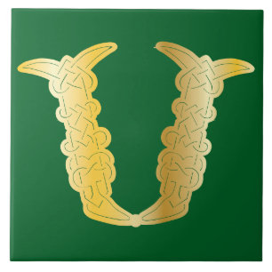 16th Century Celtic Knot Decorative Capital V Tile