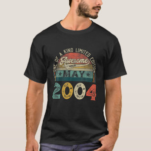 17Th Birthday Decorations May 2004 Men Women 17 Ye T-Shirt