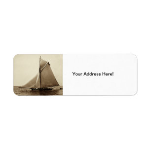 1891 American Yacht at Sea