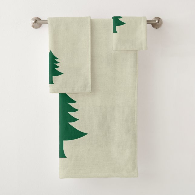 1901 Maine Flag Bath Towel Set (Insitu)