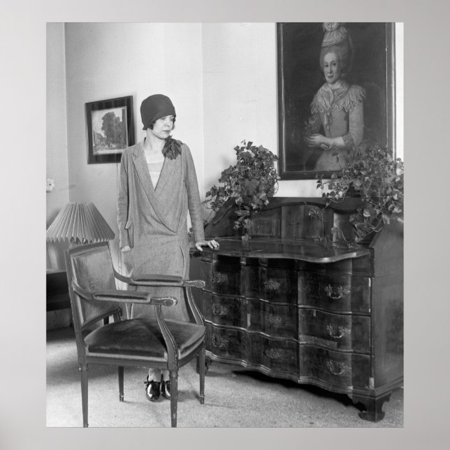 1920s Fashion Cloche Hat Poster (Front)