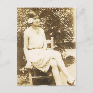 1929 GIRL WITH FLOWER #58 POSTCARD
