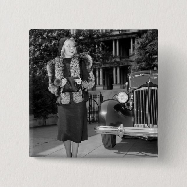 1930s Women's Fashion 15 Cm Square Badge (Front)