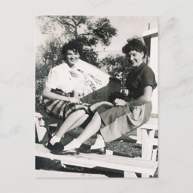 1950'S  GIRLS #14 POSTCARD (Front)