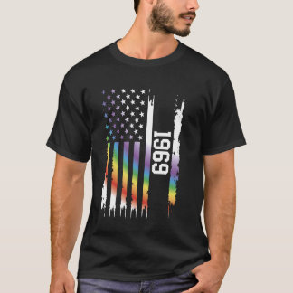 1969 United States Distressed Rainbow w US Flag T-Shirt