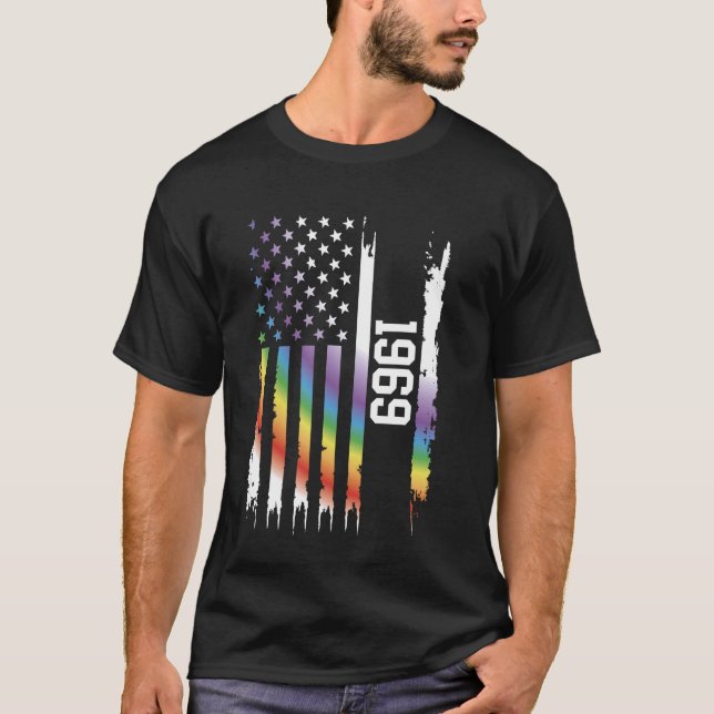 1969 United States Distressed Rainbow w US Flag T-Shirt (Front)