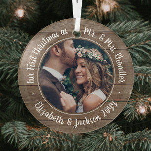 1 Photo Mr & Mrs First Christmas Rustic Faux Wood Glass Tree Decoration