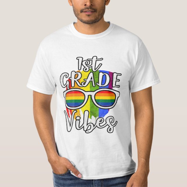 1st First Grade Vibes Back To School T-Shirt (Front)