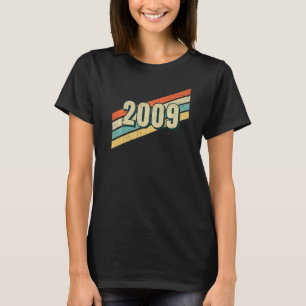 2009 Beach Classic  80s  Vintage Retro Aesthetic B T-Shirt