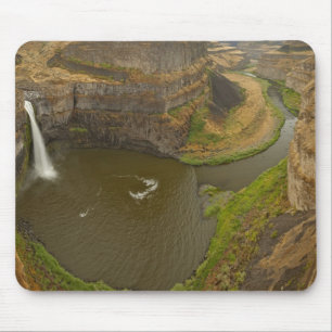 200 foot high Palouse Falls State Park in Mouse Mat