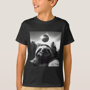 2024 Solar Eclipse Funny Sloth Selfie T-Shirt