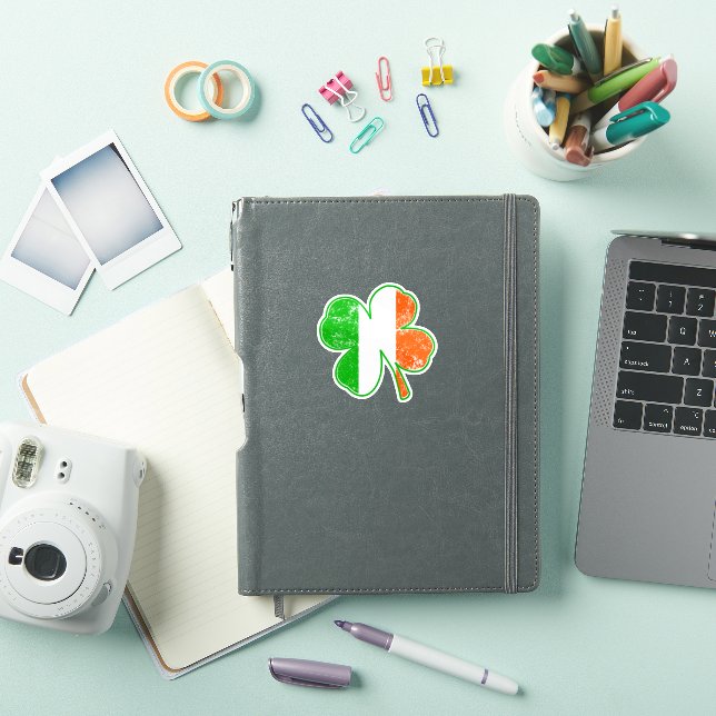 20 Small Irish Flag Shamrock Grunge Style (iPad Cover)