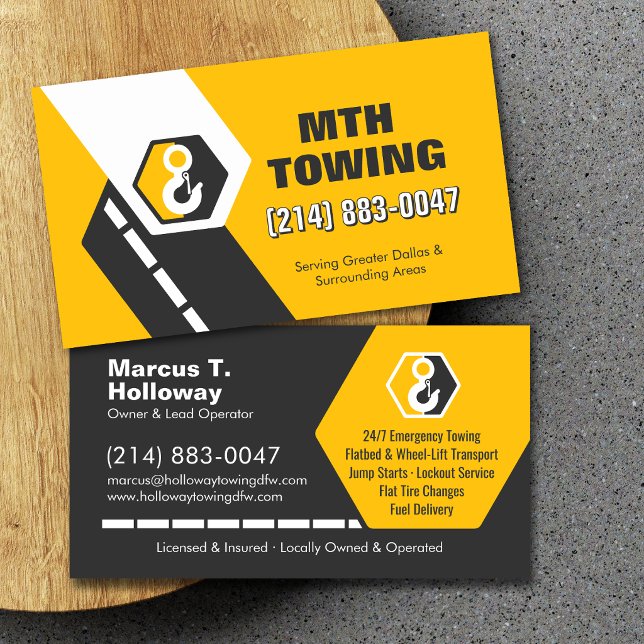 24/7 Towing Service Roadside Assistance Business Card (Creator Uploaded)