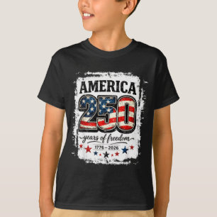 250 Years Vintage USA Flag 4th of July 2026 Men T-Shirt