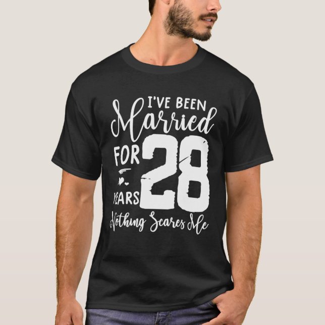 28 Years Married  Funny Couple 28Th Anniversary T-Shirt (Front)