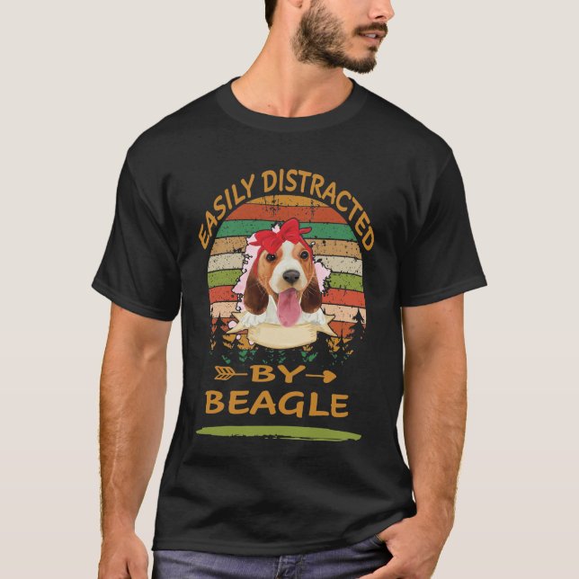 352 Easily Distracted By Beagle T-Shirt (Front)