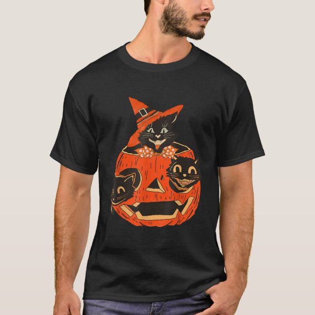 3 Cats Pumpkin Carved Jack O Lantern Cat Halloween T-Shirt (Front)