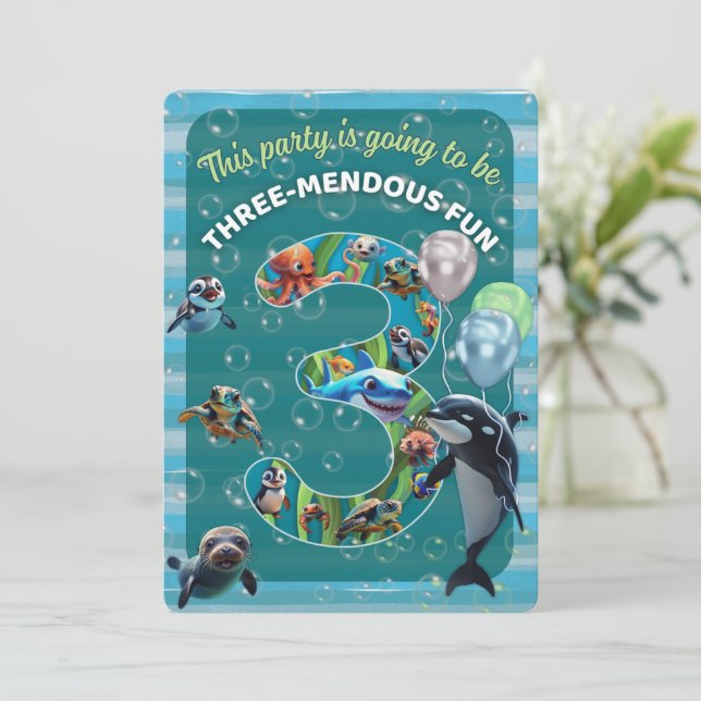 3-medous Day Rounded Corner Birthday Invitation (Standing Front)