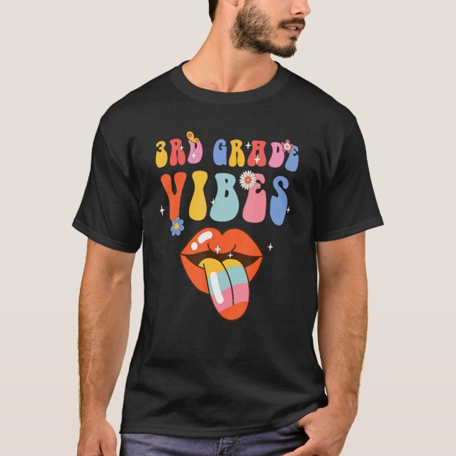3rd Grade Vibes Retro Groovy Back To School Teache T-Shirt (Front)