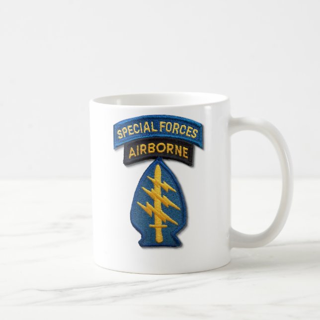 3rd special forces green berets veterans Mug (Right)