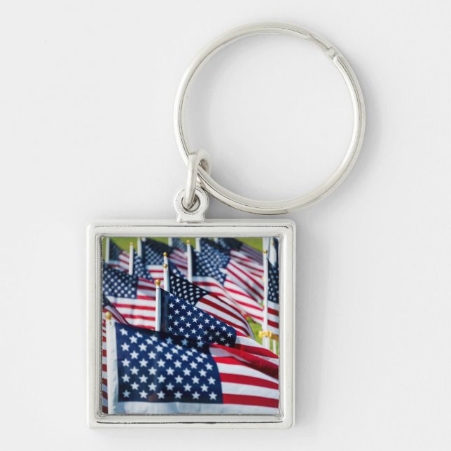 400 flags waving proudly in a field key ring (Front)