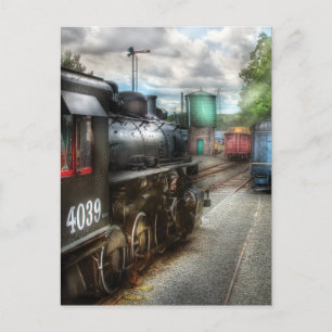 4039 - In the train yard Postcard