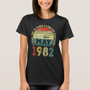 40 Year Old Awesome Since May 1982 40th Birthday T-Shirt