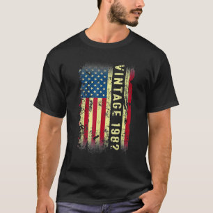 40 Year Old Gifts Vintage 1982 American Flag 40Th T-Shirt
