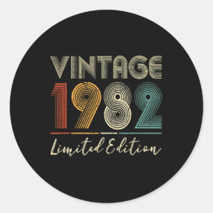 40 Year Old Gifts Vintage 1982 Limited Edition 40t Classic Round Sticker