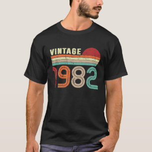 40 Year Old Vintage 1982 Retro Graphic Men Women 4 T-Shirt