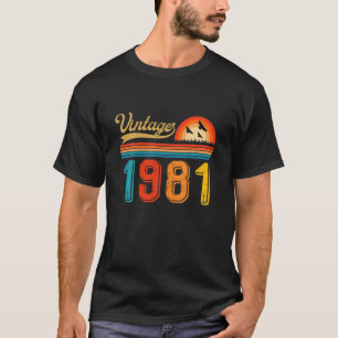 40Th Birthday Gift 40 Years Old Men Women Retro Vi T-Shirt