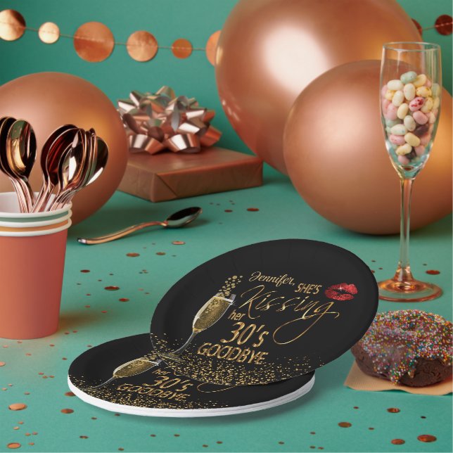 40th Birthday - She's Kissing her 30's Goodbye Paper Plate (Multi)