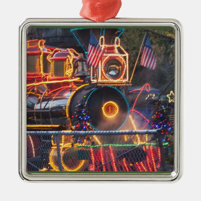 416110sq.jpg metal tree decoration (Front)