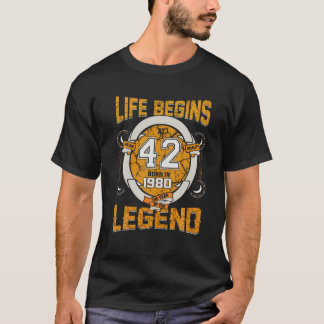 42 Year Old Life Begins At 42 42Th Birthday Men Bo T-Shirt