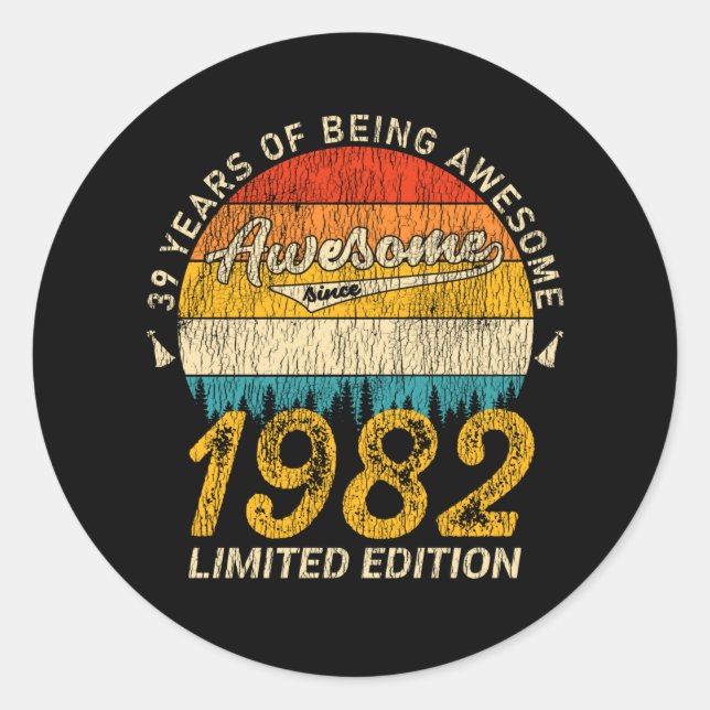 43 Year Old 1982 Retro Awesome 43rd Birthday Gift Classic Round Sticker (Front)