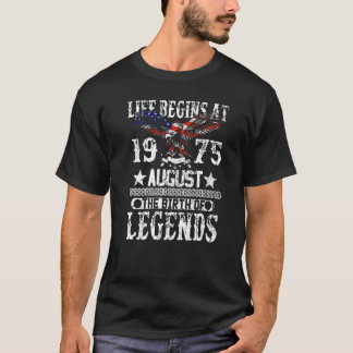 47 Year Old Vintage August 1975 47th Birthday Men T-Shirt