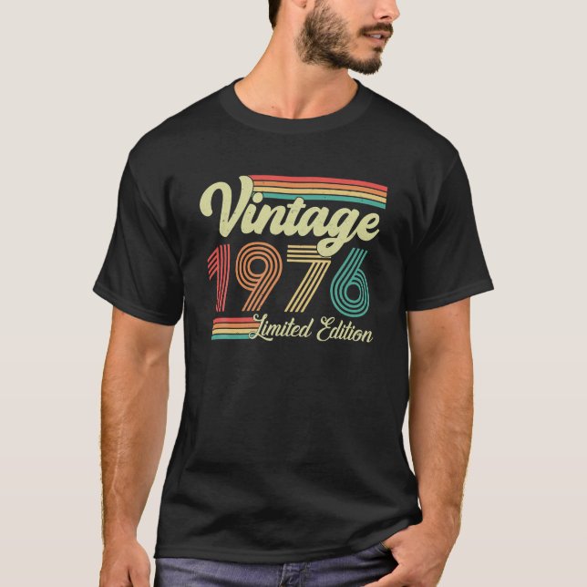 47 Years Old Vintage 1976 Born In 1976 47th T-Shirt (Front)