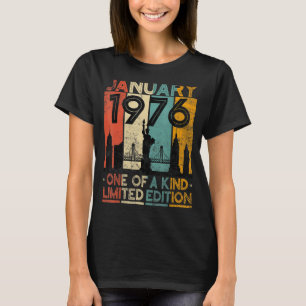 47 Years Old Vintage January 1976 Birthday Men Wom T-Shirt
