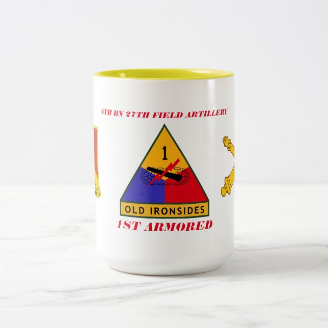 4TH BATTALION 27TH FIELD ARTILLERY 1ST ARMORED MUG (Center)