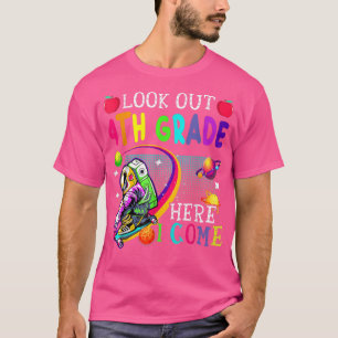 4th Grade Here I Come Skating Astronaut Back To Sc T-Shirt