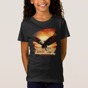 4th of July – Majestic Eagle & Fireworks Tribute🦅 T-Shirt