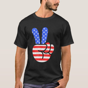 4th Of July Peace Hand Vintage American Flag Patri T-Shirt