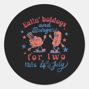 4th Of July Pregnancy Eating Hotdogs And Burger Fo Classic Round Sticker