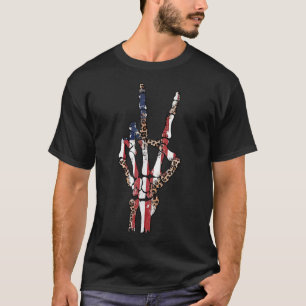 4th Of July skeleton hand heart US American  patri T-Shirt